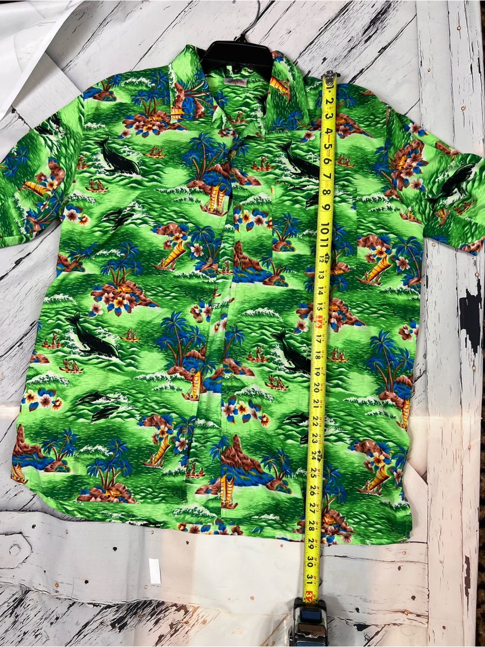 Men's Tropical Green Short-Sleeve Button-Down Shirt